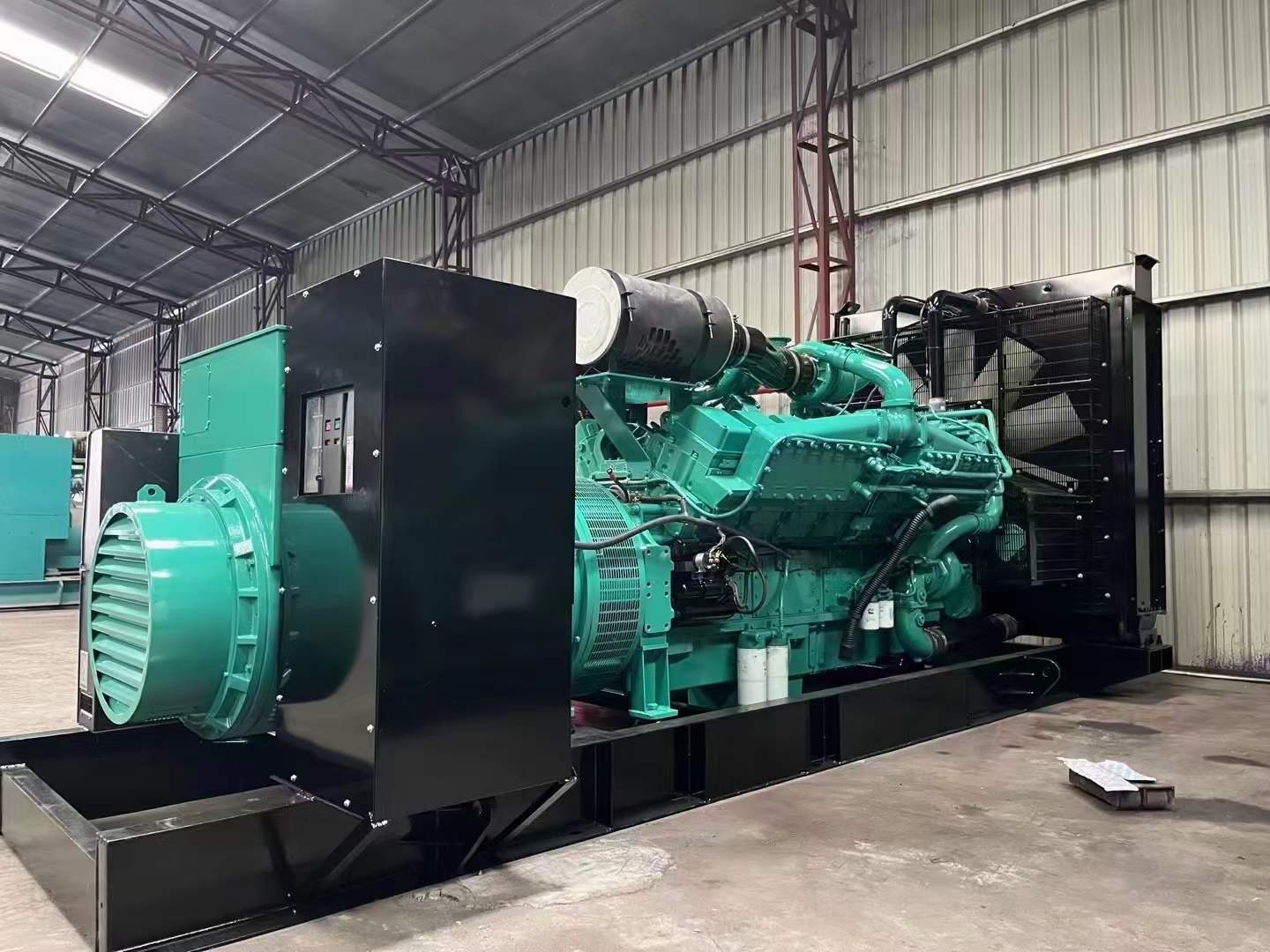 阳朔如何降低 800kW 柴油发电机输出电流的波动？